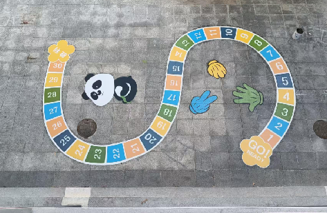 陆川地面游戏彩绘