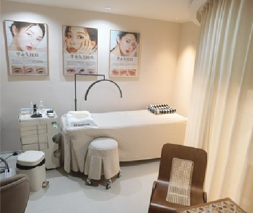 陆川美容店装修小技巧